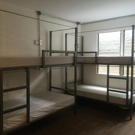 The Hub District Hostel And Dorm Makati City ภายนอก รูปภาพ